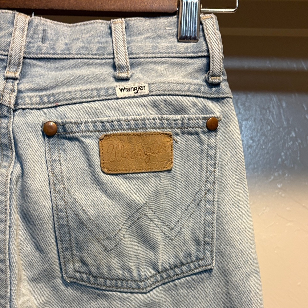 Wrangler Light Blue Straight Leg Jeans - Picture 2 of 6